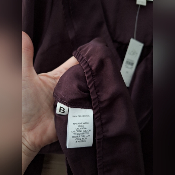 LOFT NWT Women's Dark Purple Blouse - Picture 5 of 6